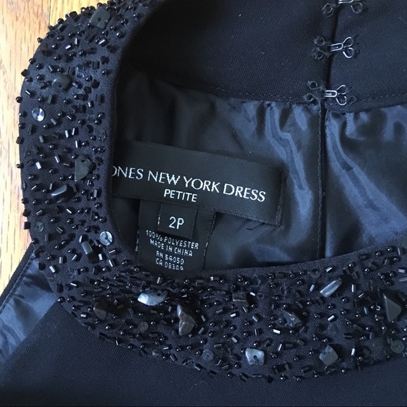 🎊🎊HOST PICK🎊🎊JNY Dress. Gorgeous beadwork. - Picture 3 of 4